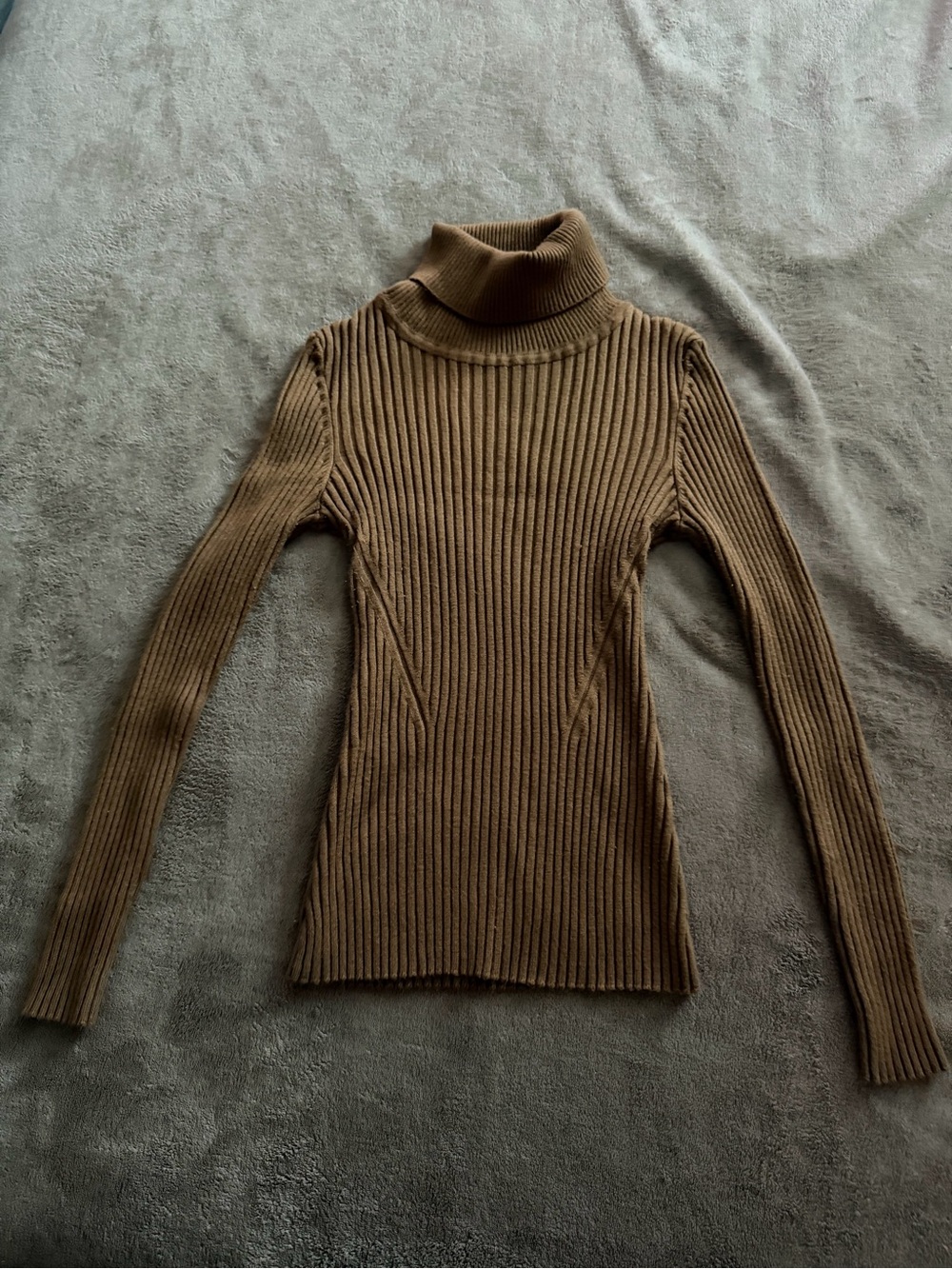Ribbed Turtleneck Sweater - Brown